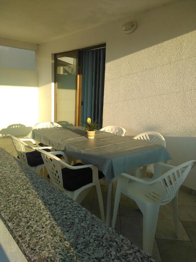 Apartmani Maja Pag Town Bagian luar foto
