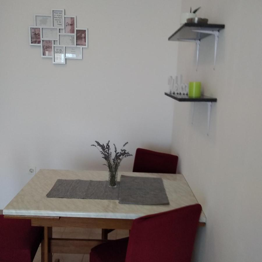 Apartmani Maja Pag Town Bagian luar foto